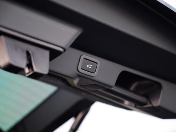 Land Rover Range Rover Sport II Рестайлинг с пробегом 2020 года, цена 10 235 100 рублей, 49440 км, внедорожник, Автокод Объявления