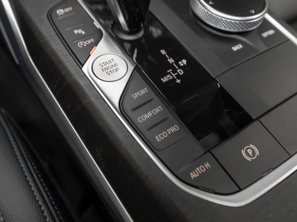 BMW 3 серии VII (G2x) с пробегом 2021 года, цена 4 490 000 рублей, 59464 км, седан, Автокод Объявления