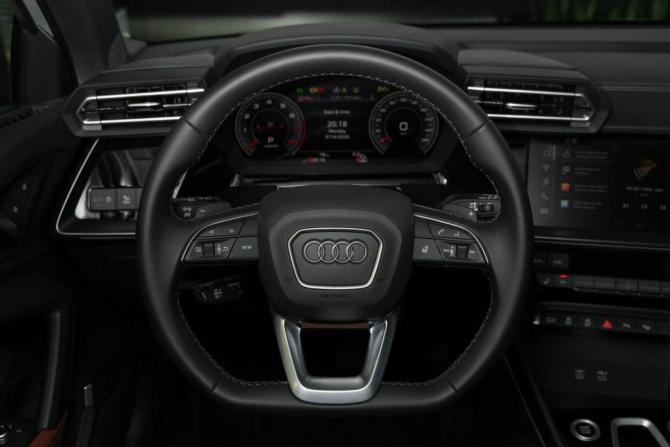 Новый Audi A3 IV (8Y) Рестайлинг 2025 года, цена 4 927 400 рублей, хэтчбек, Автокод Объявления