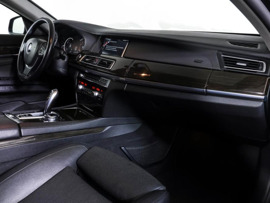 BMW 7 серии V (F01/F02/F04) Рестайлинг Москва  - изображение 10