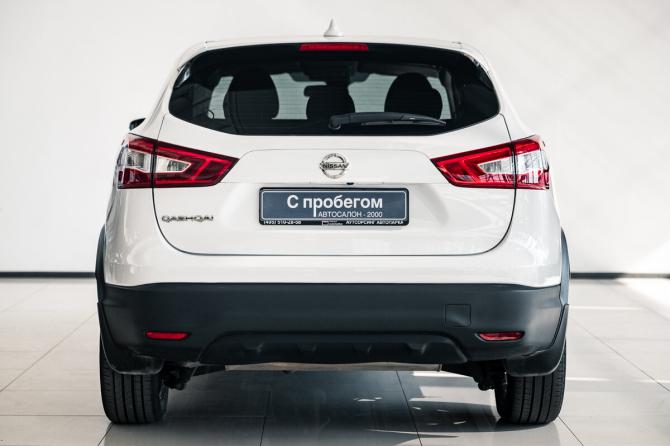 Nissan Qashqai II с пробегом 2018 года, цена 1 580 000 рублей, 101290 км, внедорожник, Автокод Объявления