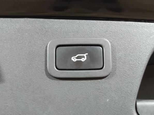 Jaguar E-Pace I с пробегом 2019 года, цена 2 954 000 рублей, 54024 км, внедорожник, Автокод Объявления
