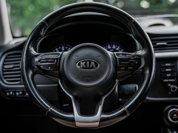 Kia Rio IV с пробегом 2018 года, цена 1 240 000 рублей, 199207 км, хэтчбек, Автокод Объявления