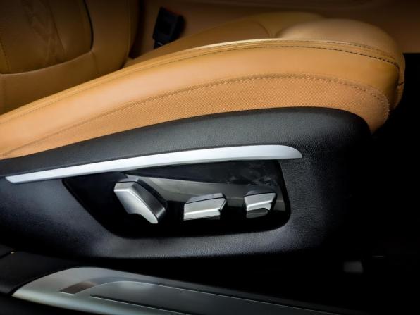 BMW 7 серии VI (G11/G12) с пробегом 2016 года, цена 3 000 000 рублей, 83571 км, седан, Автокод Объявления