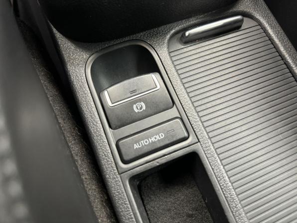 Volkswagen Tiguan I Рестайлинг с пробегом 2015 года, цена 1 799 000 рублей, 208851 км, внедорожник, Автокод Объявления