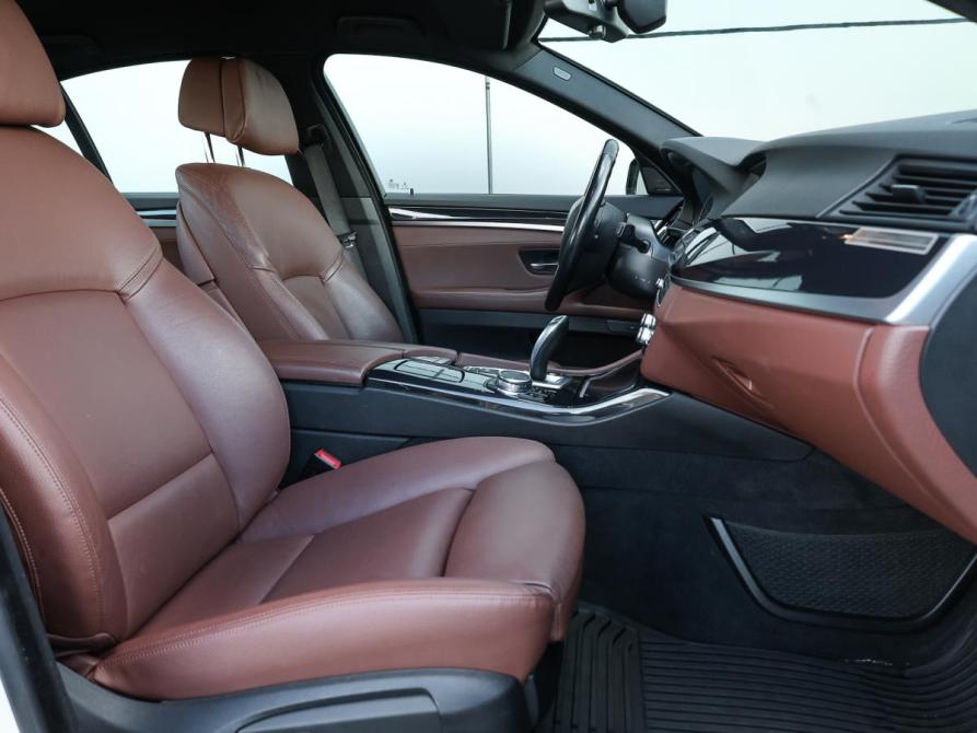 BMW 5 серии VI (F10/F11/F07) Рестайлинг Москва  - изображение 11