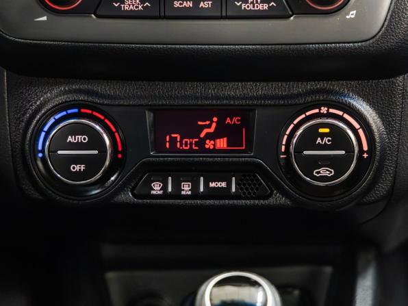 Kia Rio III с пробегом 2013 года, цена 988 000 рублей, 144265 км, хэтчбек, Автокод Объявления