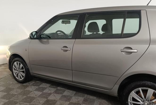 Skoda Fabia II Рестайлинг с пробегом 2013 года, цена 680 000 рублей, 174179 км, хэтчбек, Автокод Объявления
