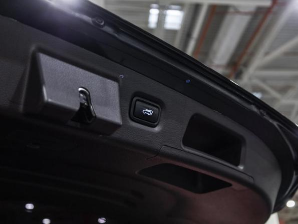 Hyundai Santa Fe IV Рестайлинг с пробегом 2021 года, цена 3 069 700 рублей, 123124 км, внедорожник, Автокод Объявления