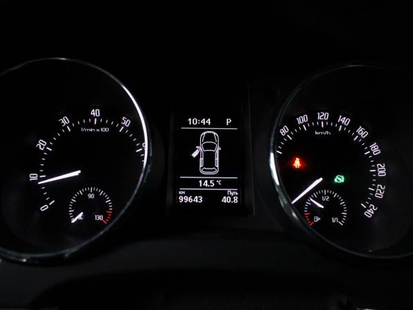 Skoda Yeti I Рестайлинг с пробегом 2015 года, цена 1 300 000 рублей, 99000 км, внедорожник, Автокод Объявления