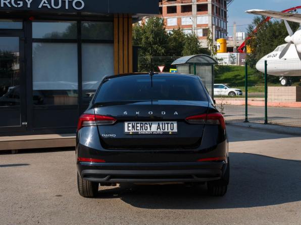 Skoda Rapid I Рестайлинг с пробегом 2020 года, цена 1 360 000 рублей, 135281 км, лифтбек, Автокод Объявления