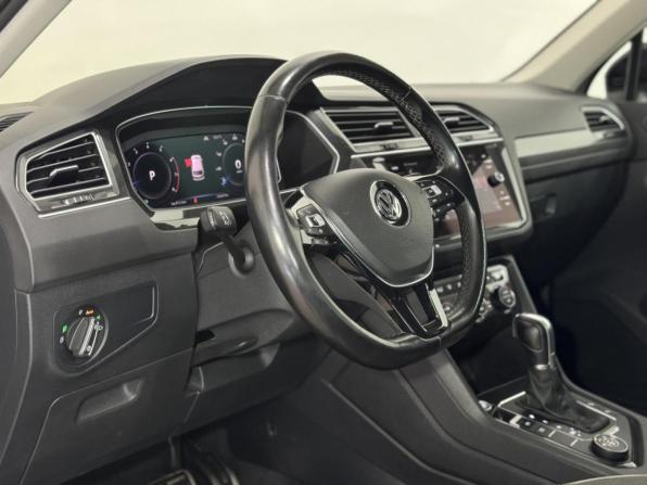 Volkswagen Tiguan II с пробегом 2019 года, цена 2 549 000 рублей, 122637 км, внедорожник, Автокод Объявления