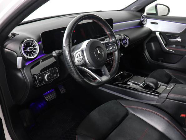 Mercedes-Benz A-Класс IV (W177) с пробегом 2019 года, цена 2 477 000 рублей, 99976 км, хэтчбек, Автокод Объявления
