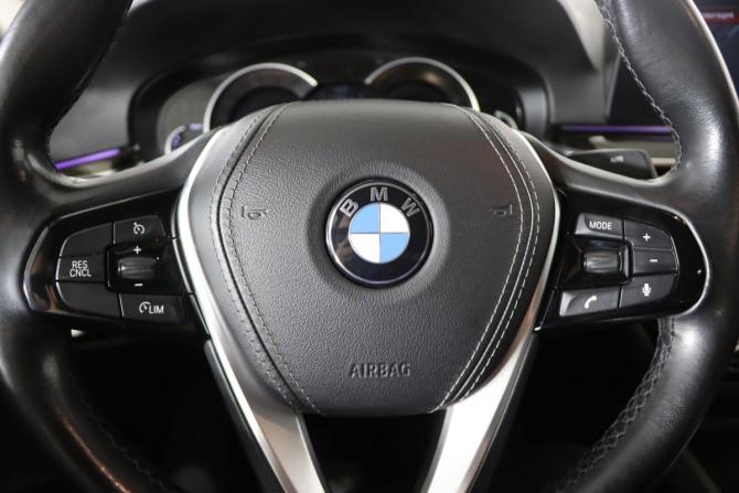 BMW 5 серии VII (G30/G31/G38) с пробегом 2018 года, цена 3 439 990 рублей, 195253 км, седан, Автокод Объявления