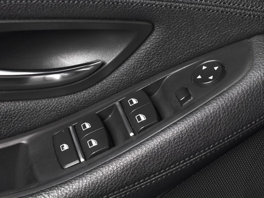 BMW 5 серии VI (F10/F11/F07) Рестайлинг Кемерово  - изображение 24
