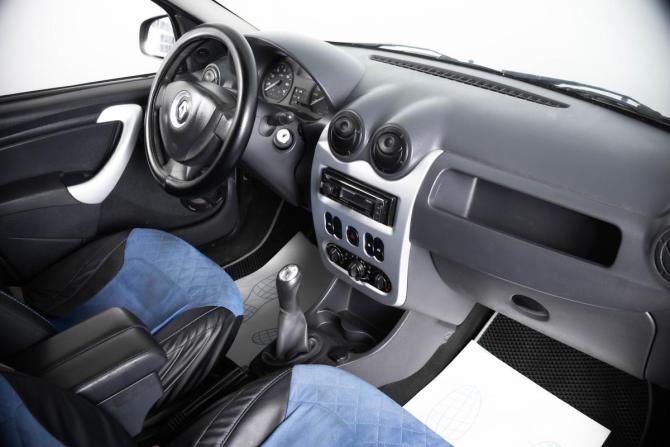 Renault Logan I Рестайлинг с пробегом 2012 года, цена 379 000 рублей, 185866 км, седан, Автокод Объявления