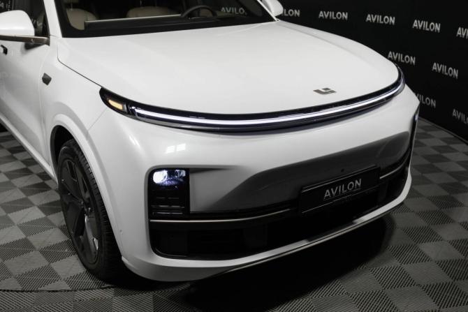 Новый Li Auto (Lixiang) L9 I Рестайлинг 2025 года, цена 11 990 000 рублей, внедорожник, Автокод Объявления