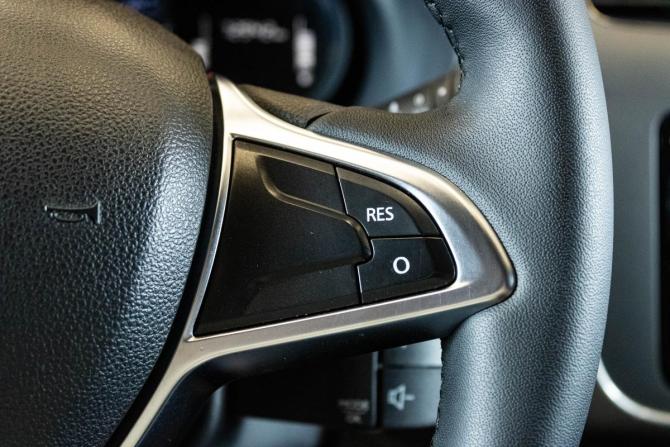 Renault Sandero II Рестайлинг с пробегом 2020 года, цена 1 299 000 рублей, 72942 км, хэтчбек, Автокод Объявления
