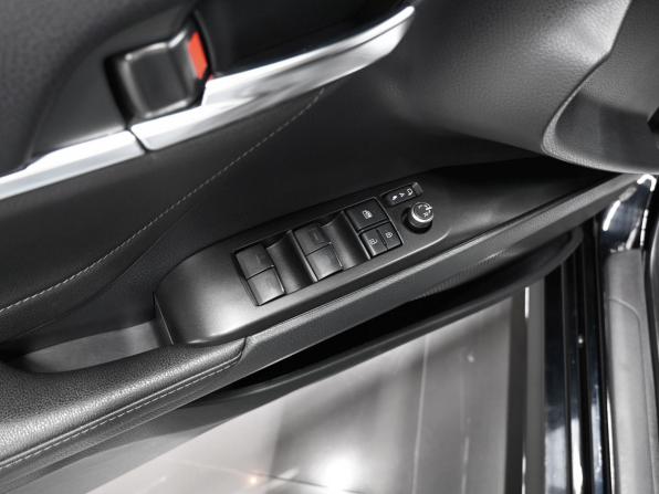 Toyota Camry VIII (XV70) Рестайлинг с пробегом 2021 года, цена 2 475 000 рублей, 70154 км, седан, Автокод Объявления