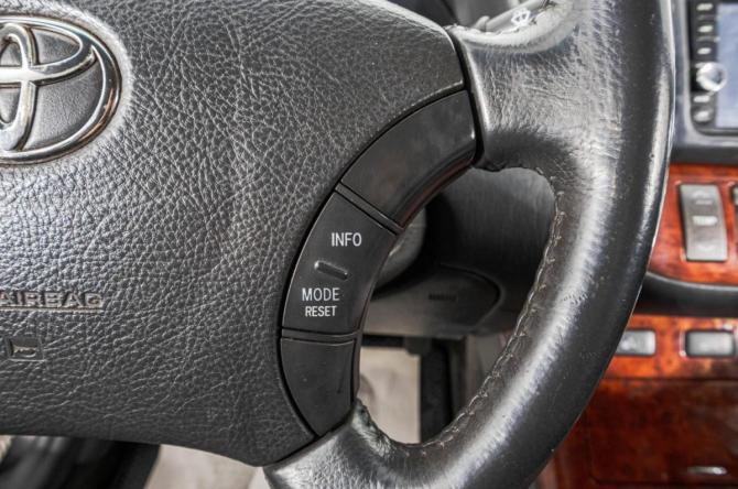 Toyota Camry V (XV30) Рестайлинг с пробегом 2005 года, цена 899 000 рублей, 350000 км, седан, Автокод Объявления