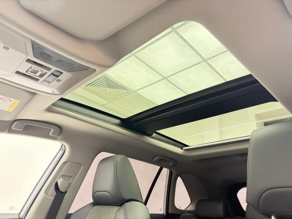 Toyota RAV4 V (XA50) с пробегом 2023 года, цена 4 135 000 рублей, 8553 км, внедорожник, Автокод Объявления