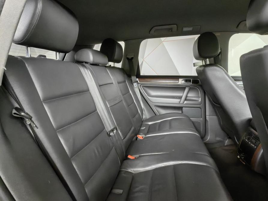 Volkswagen Touareg I Рестайлинг Москва  - изображение 14