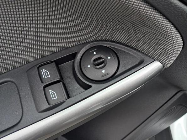 Ford Focus III с пробегом 2013 года, цена 900 000 рублей, 93835 км, хэтчбек, Автокод Объявления