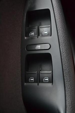 Volkswagen Jetta VI с пробегом 2012 года, цена 1 090 000 рублей, 179715 км, седан, Автокод Объявления