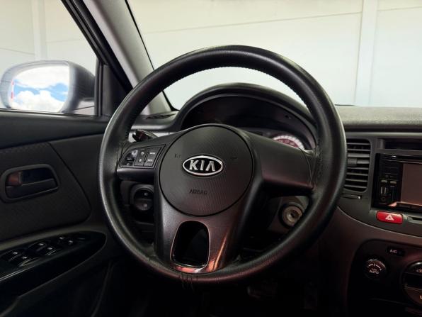 Kia Rio II Рестайлинг с пробегом 2010 года, цена 679 000 рублей, 176697 км, седан, Автокод Объявления