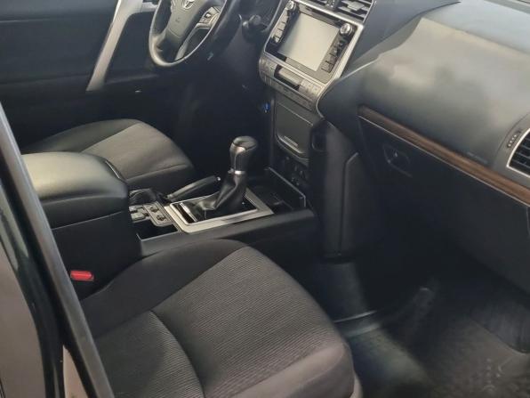 Toyota Land Cruiser Prado 150 Series Рестайлинг 2 с пробегом 2019 года, цена 5 980 000 рублей, 169671 км, внедорожник, Автокод Объявления