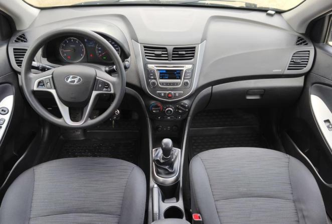 Hyundai Solaris I Рестайлинг с пробегом 2016 года, цена 1 100 000 рублей, 182001 км, седан, Автокод Объявления