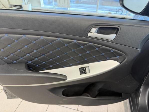 Hyundai Solaris I с пробегом 2012 года, цена 850 000 рублей, 139000 км, хэтчбек, Автокод Объявления