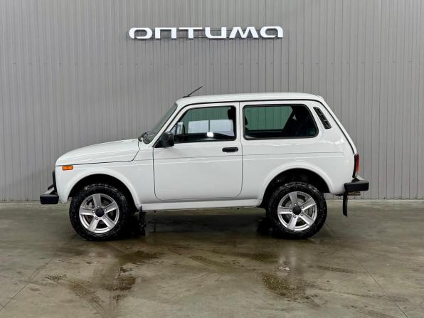 Lada (ВАЗ) Niva Legend с пробегом 2024 года, цена 977 000 рублей, 2900 км, внедорожник, Автокод Объявления