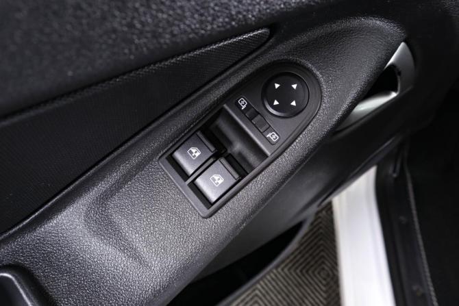 Lada (ВАЗ) Granta I Рестайлинг с пробегом 2023 года, цена 899 000 рублей, 56000 км, хэтчбек, Автокод Объявления