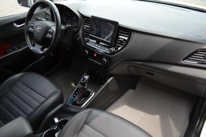 Hyundai Solaris II Рестайлинг с пробегом 2020 года, цена 1 405 000 рублей, 101832 км, седан, Автокод Объявления