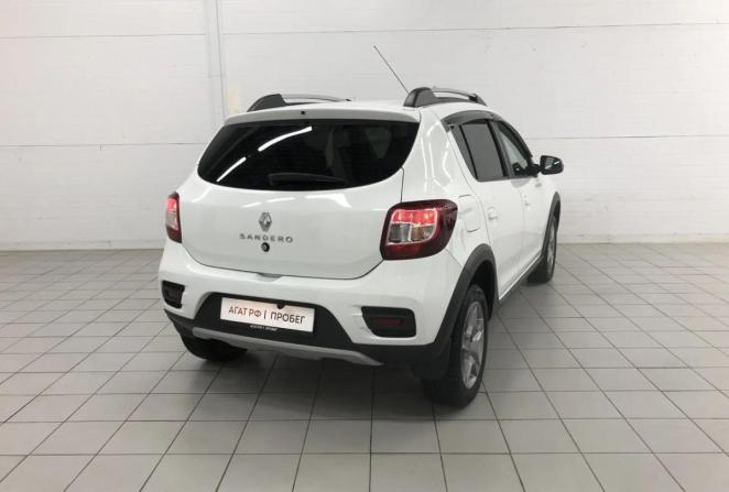 Renault Sandero II Рестайлинг с пробегом 2021 года, цена 1 385 000 рублей, 31466 км, хэтчбек, Автокод Объявления