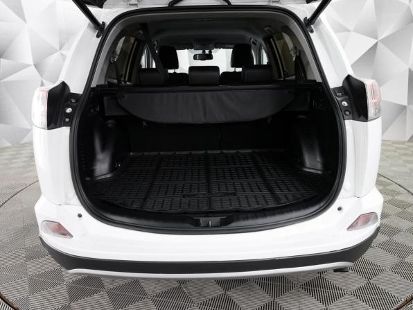 Toyota RAV4 IV (XA40) Рестайлинг с пробегом 2017 года, цена 2 350 000 рублей, 166013 км, внедорожник, Автокод Объявления