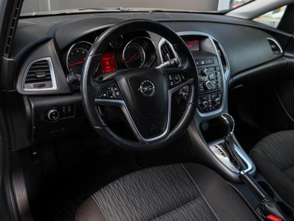 Opel Astra J с пробегом 2012 года, цена 700 000 рублей, 152672 км, хэтчбек, Автокод Объявления