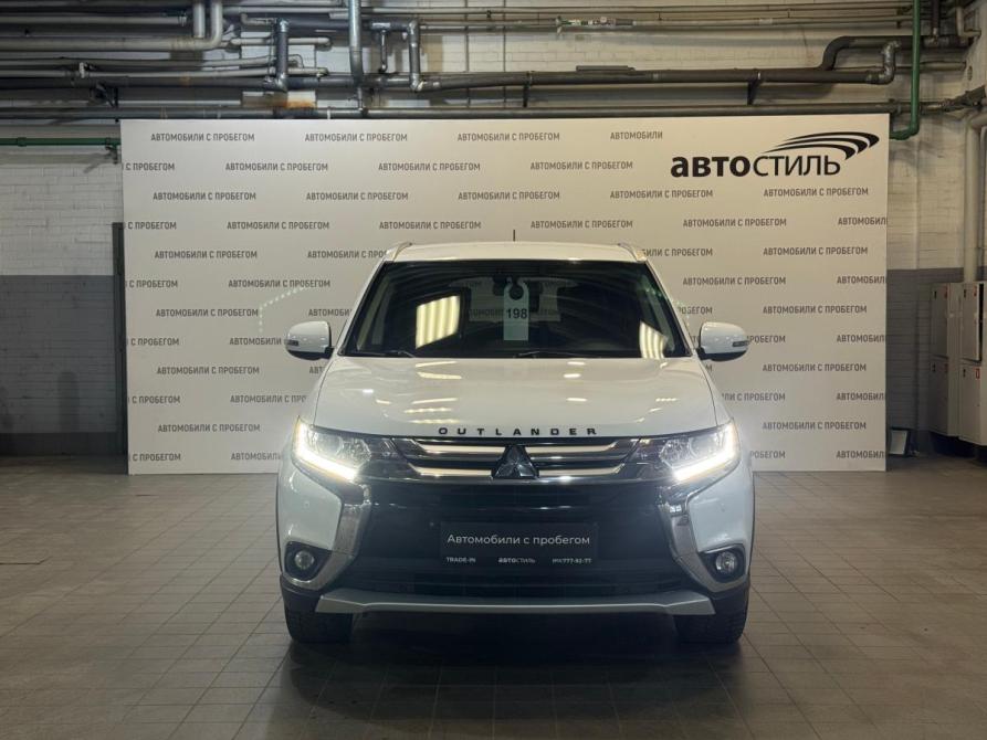 Mitsubishi Outlander III Рестайлинг 2 Санкт-Петербург  - изображение 2
