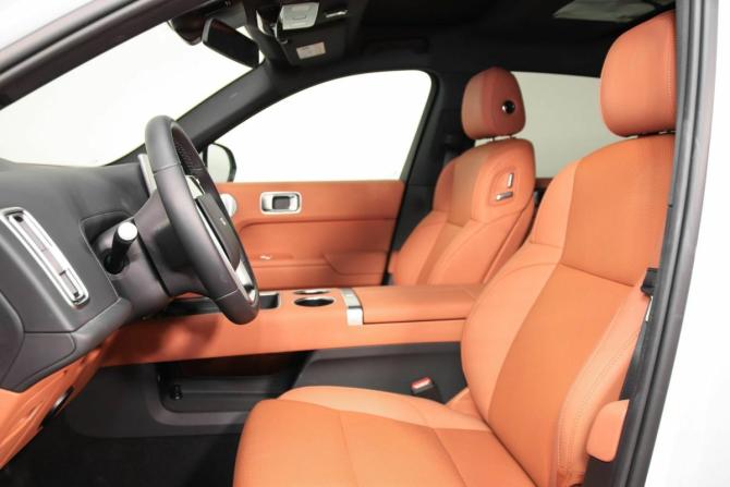 Новый Li Auto (Lixiang) L7 I Рестайлинг 2025 года, цена 10 850 615 рублей, внедорожник, Автокод Объявления