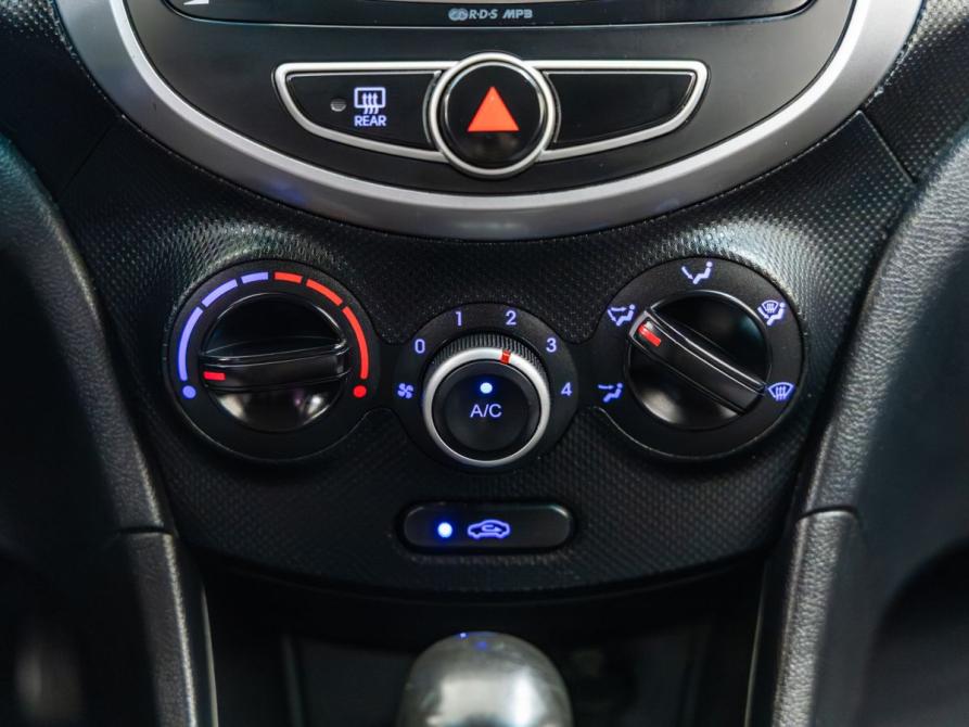Hyundai Solaris I Волгоград  - изображение 17