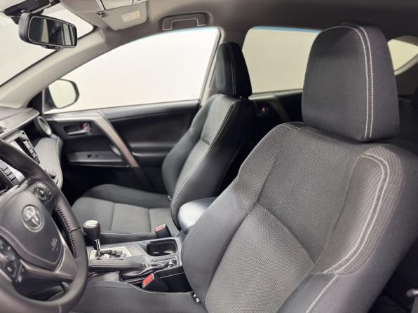 Toyota RAV4 IV (XA40) Рестайлинг с пробегом 2017 года, цена 2 080 000 рублей, 162991 км, внедорожник, Автокод Объявления