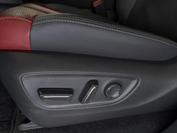 Toyota Land Cruiser 300 Series с пробегом 2025 года, цена 14 850 000 рублей, 35 км, внедорожник, Автокод Объявления