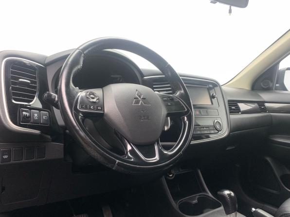 Mitsubishi Outlander III Рестайлинг 2 с пробегом 2016 года, цена 1 849 000 рублей, 168462 км, внедорожник, Автокод Объявления