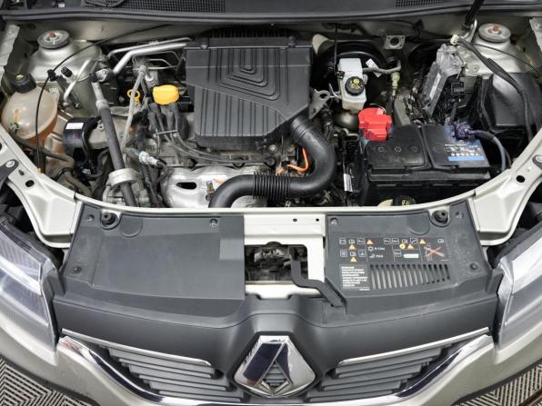 Renault Logan II Рестайлинг с пробегом 2022 года, цена 1 282 000 рублей, 74054 км, седан, Автокод Объявления