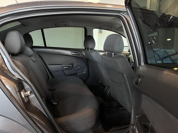 Opel Astra H Рестайлинг с пробегом 2008 года, цена 362 000 рублей, 301085 км, седан, Автокод Объявления