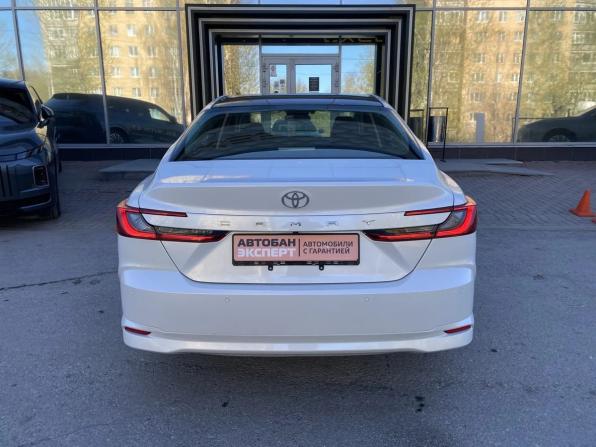 Toyota Camry IX (XV80) China Market с пробегом 2024 года, цена 4 200 000 рублей, 333 км, седан, Автокод Объявления