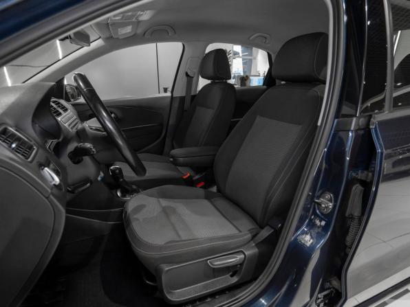 Volkswagen Polo V Рестайлинг с пробегом 2016 года, цена 930 000 рублей, 159475 км, седан, Автокод Объявления
