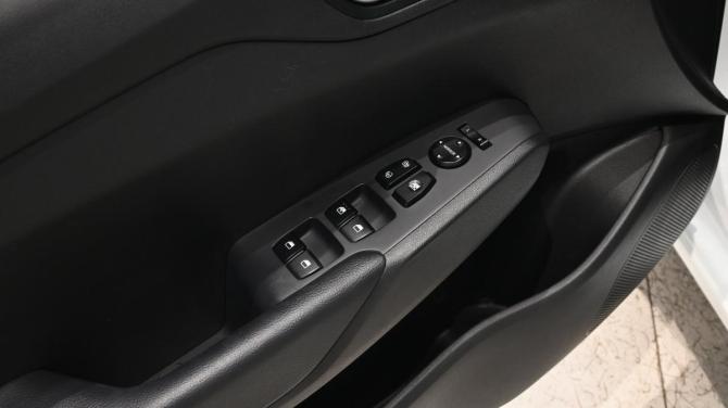 Hyundai Solaris II Рестайлинг с пробегом 2020 года, цена 1 550 000 рублей, 81172 км, седан, Автокод Объявления