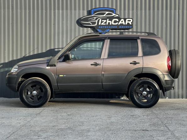 Chevrolet Niva I Рестайлинг с пробегом 2017 года, цена 729 000 рублей, 97800 км, внедорожник, Автокод Объявления